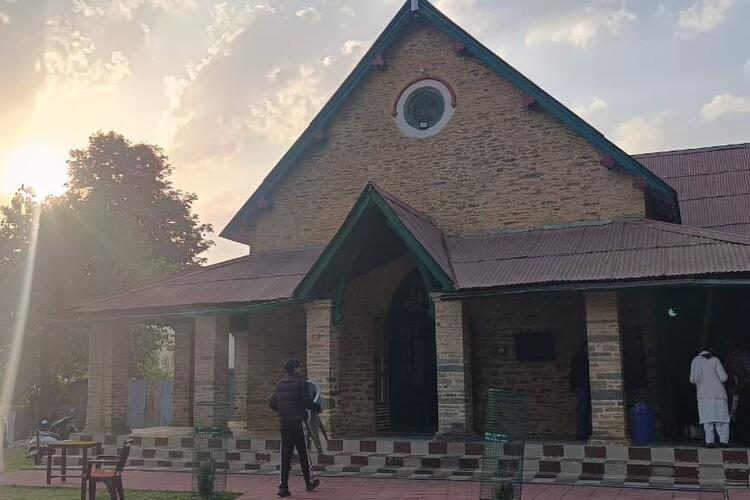 पुरणु प्रथना घौर